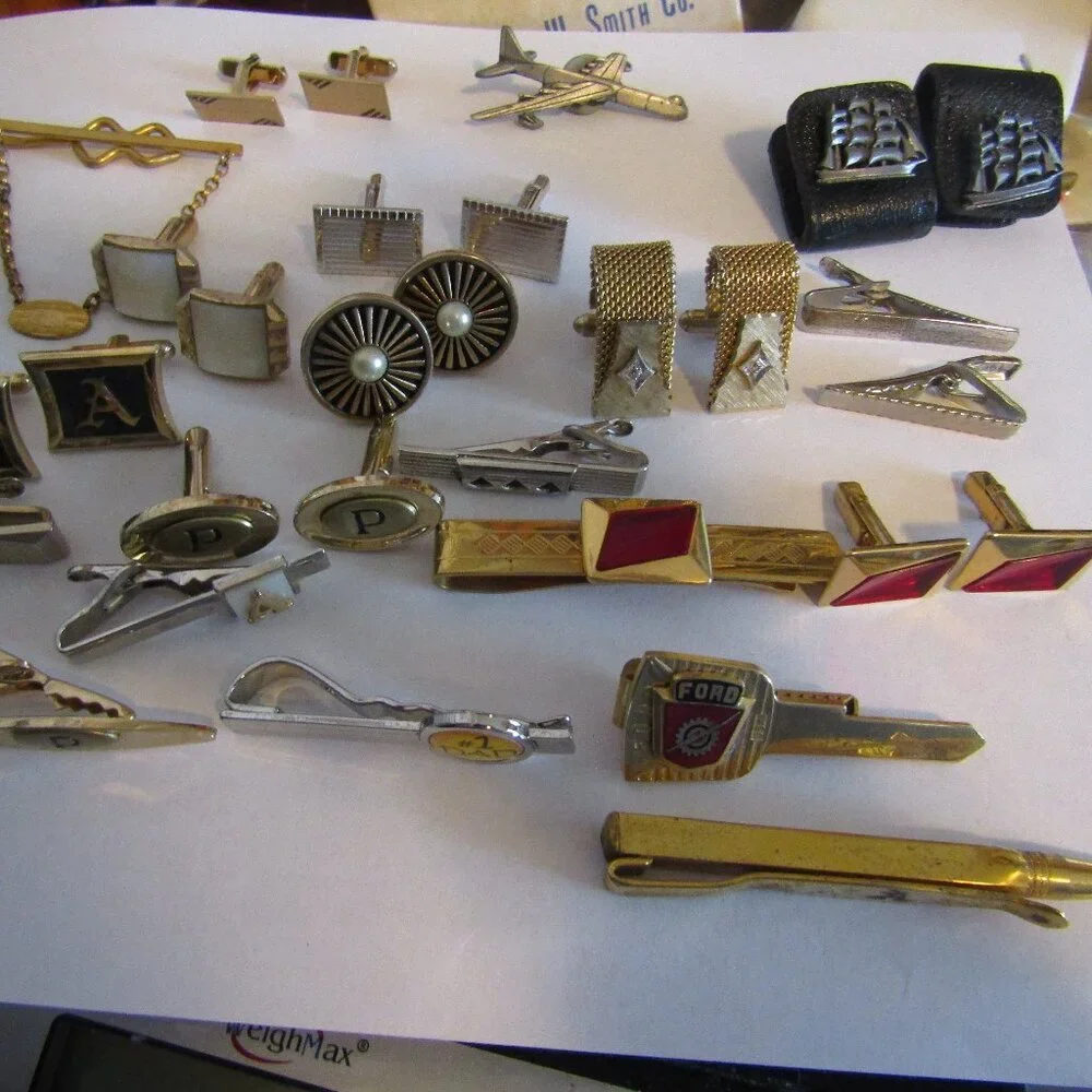 Vintage lot of MEN'S CUFF LINKS TIE BARS & CLASPS Hickok Swank Ford Anson